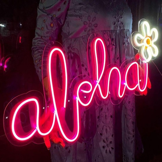 Aloha Yazılı Neon Işıklı Şeffaf Pleksi